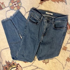 NWOT Levi’s 721 High Rise Skinny Jeans size 28